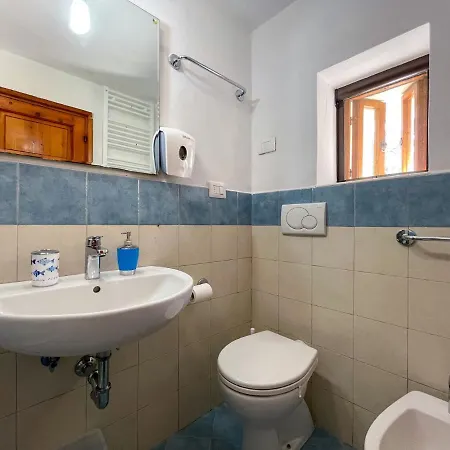 Tra Mare E Campagna, A Procchio Villa